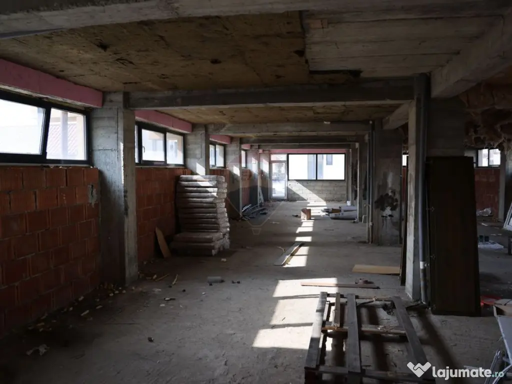 Spațiu comercial de 317mp de vânzare 