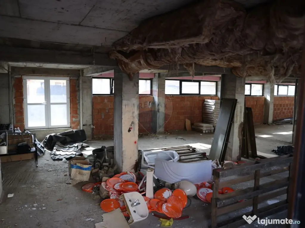 Spațiu comercial de 317mp de vânzare 