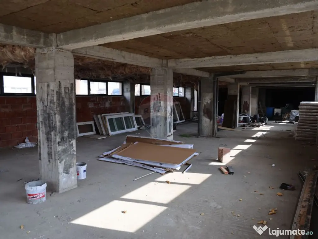 Spațiu comercial de 317mp de vânzare 