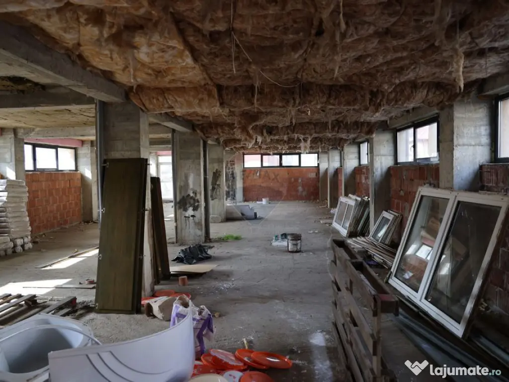 Spațiu comercial de 317mp de vânzare 