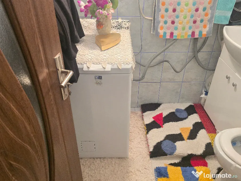 Vand apartament cu 3 camere decomandat, Deva, Bejan, 2 bai, 2 balcoane 