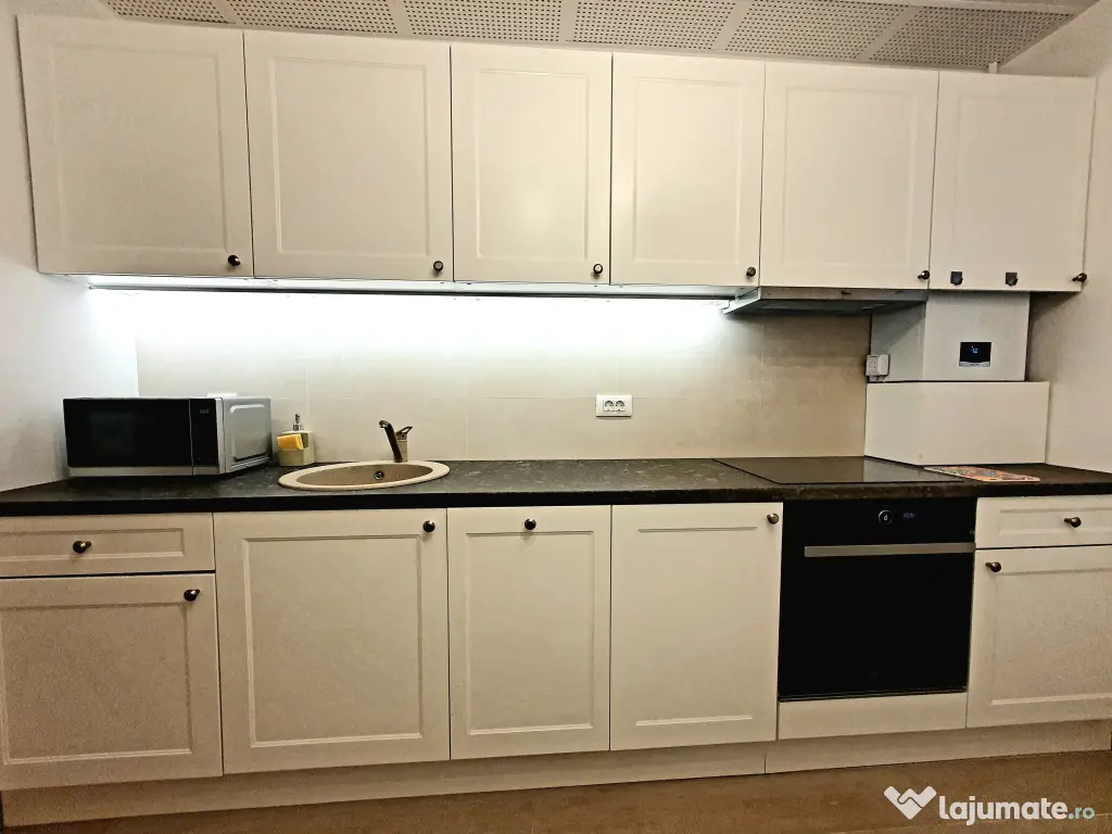 Apartament 3 camere premium 85mp+balcon 25mp–mobilat și utilat complet str.Carpaților 