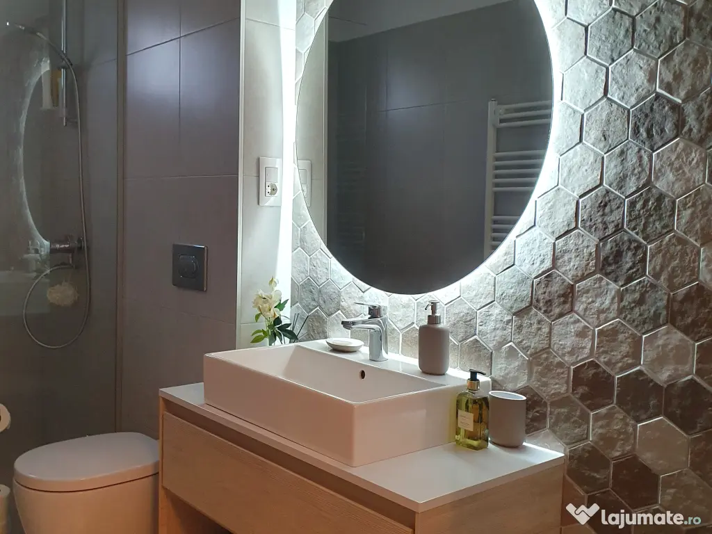 Apartament 3 camere premium 85mp+balcon 25mp–mobilat și utilat complet str.Carpaților 