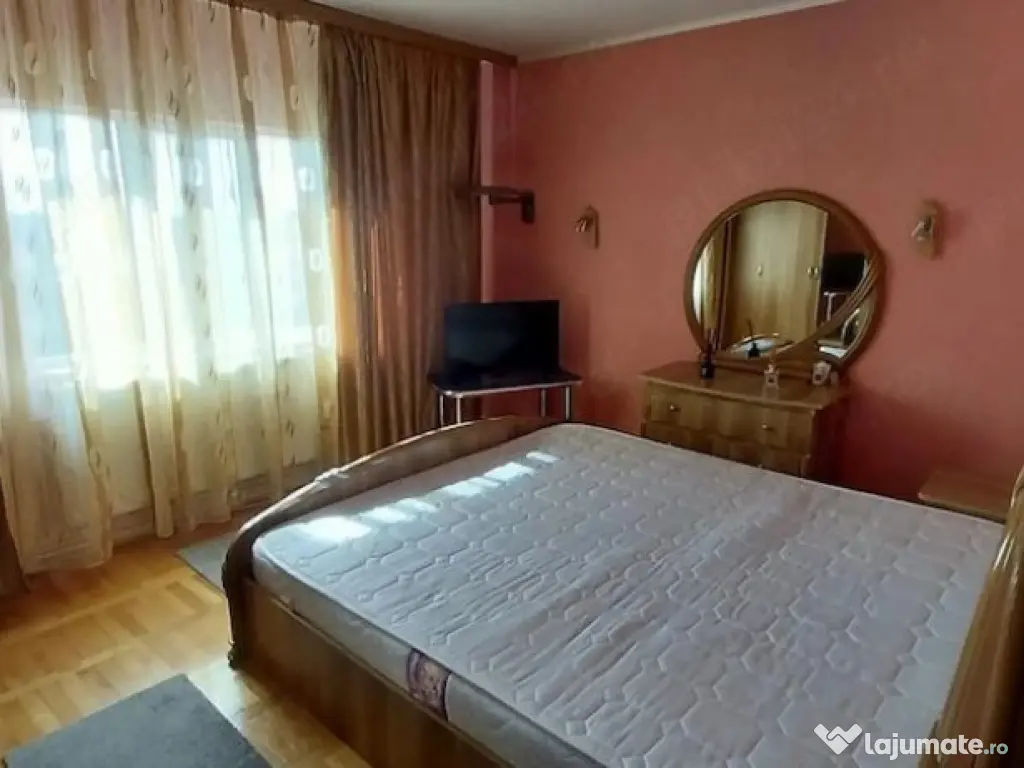 De inchiriat 2 camere, Micro 17, curat, liber 