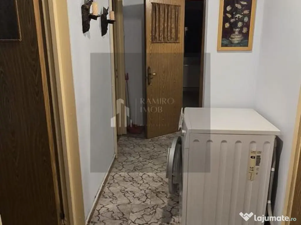 APARTAMENT 3 CAMERE, APARATORII PATRIEI/MOLDOVITA, CENTRA... 