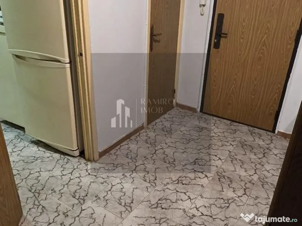 APARTAMENT 3 CAMERE, APARATORII PATRIEI/MOLDOVITA, CENTRA... 