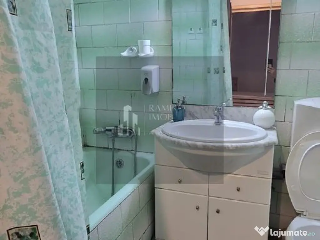 APARTAMENT 3 CAMERE, APARATORII PATRIEI/MOLDOVITA, CENTRA... 