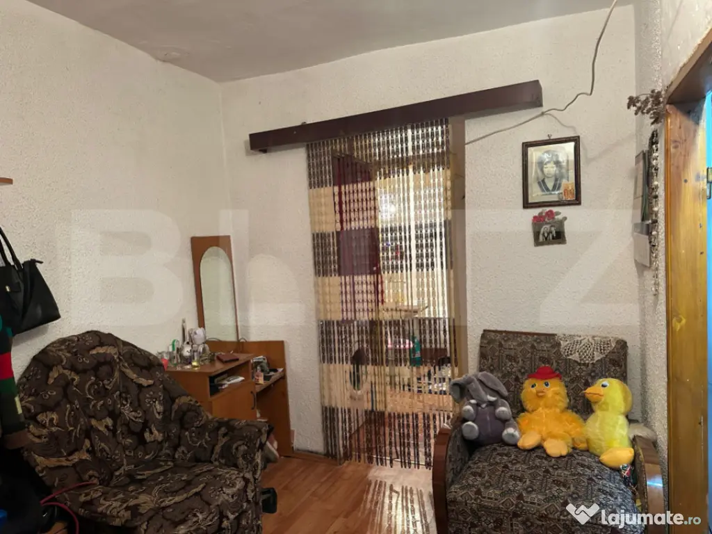 Apartament 2 camere, decomandat 53 mp 