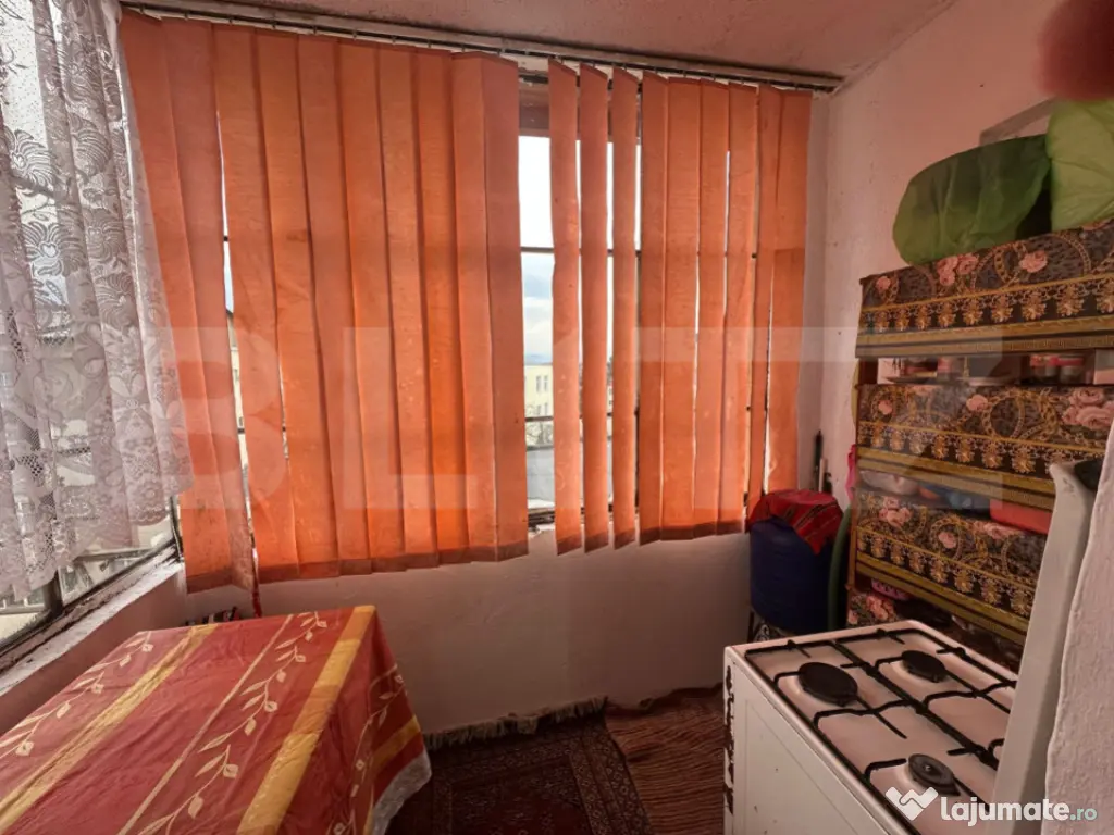 Apartament 2 camere, decomandat 53 mp 