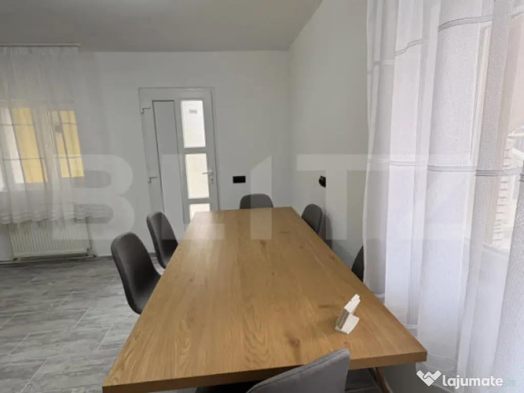 Apartament 3 camere, prima închiriere, parcare, 87 mp, pet- 