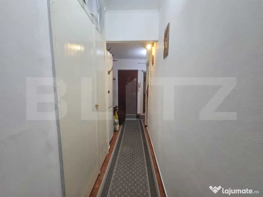 Apartament 3 Camere, Decomandat, 2 bai, zona Nicolina 