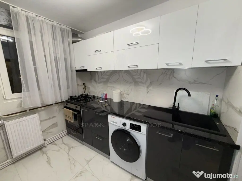 Inchiriere apartament 2 camere, renovat, zona Vest, 