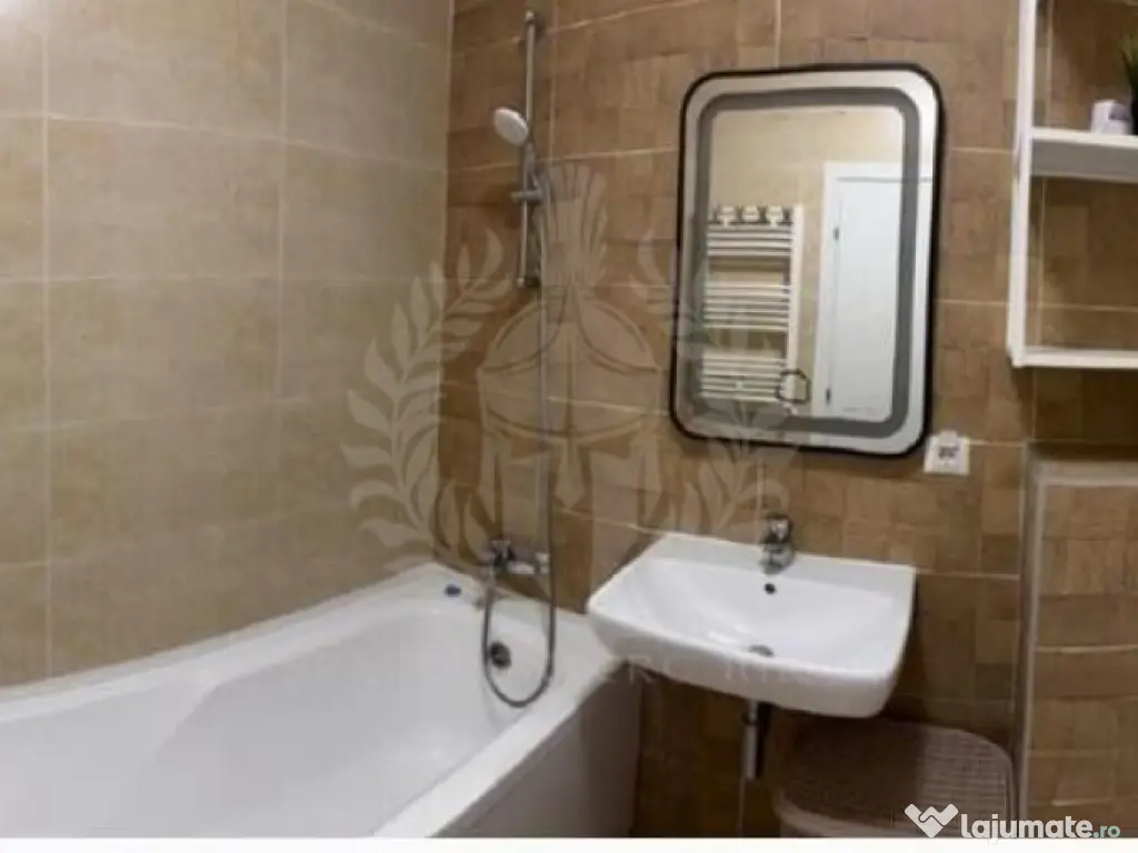 2 CAMERE // MRS SMART // LOC DE PARCARE