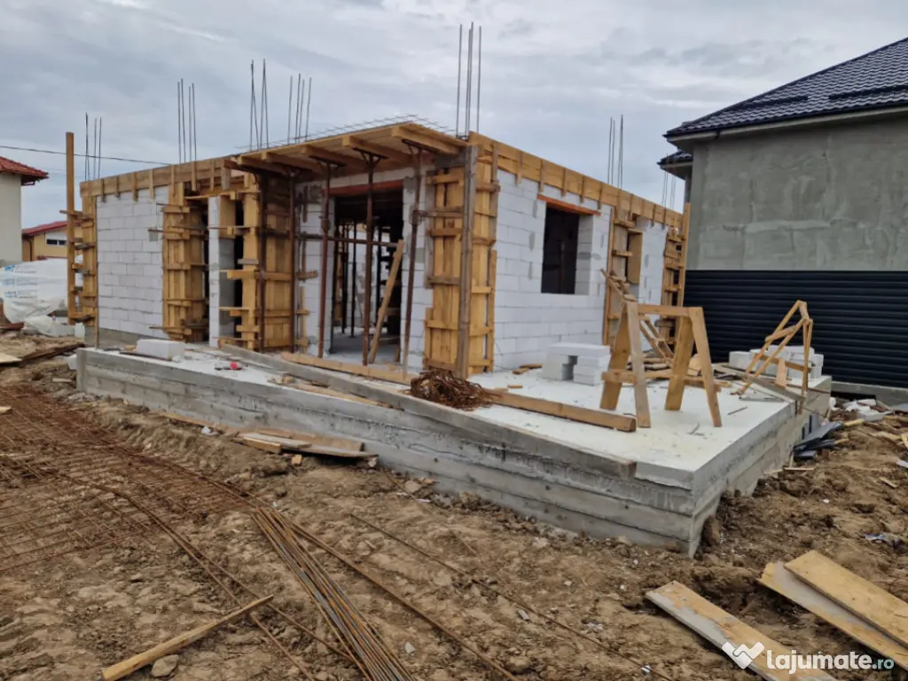 Casă de vânzare la roșu în Magnolia – ideală pentru p 