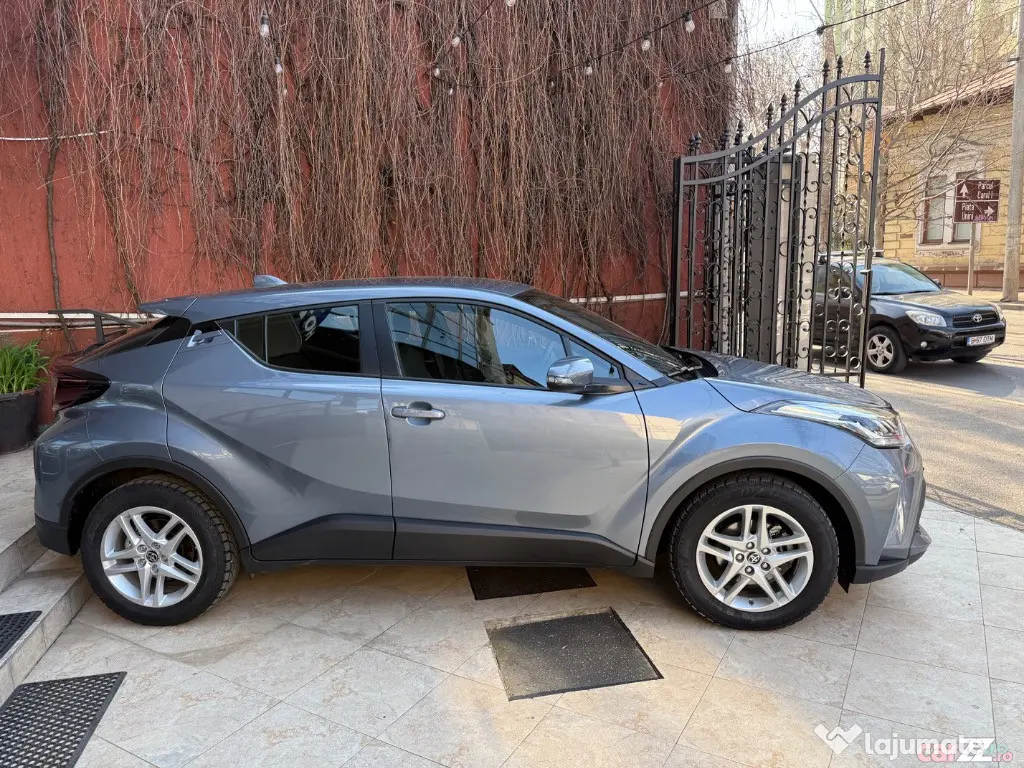 T Toyota C-HR 1.8 HSD 122 CP 4x2 CVT Core 