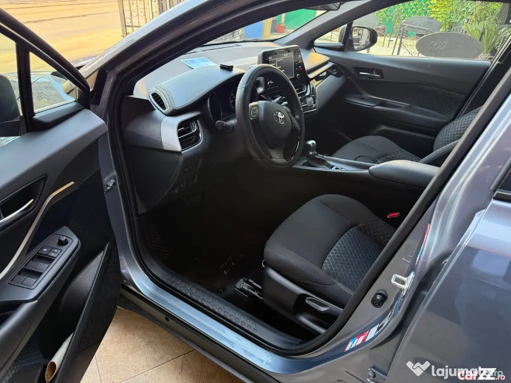 T Toyota C-HR 1.8 HSD 122 CP 4x2 CVT Core 