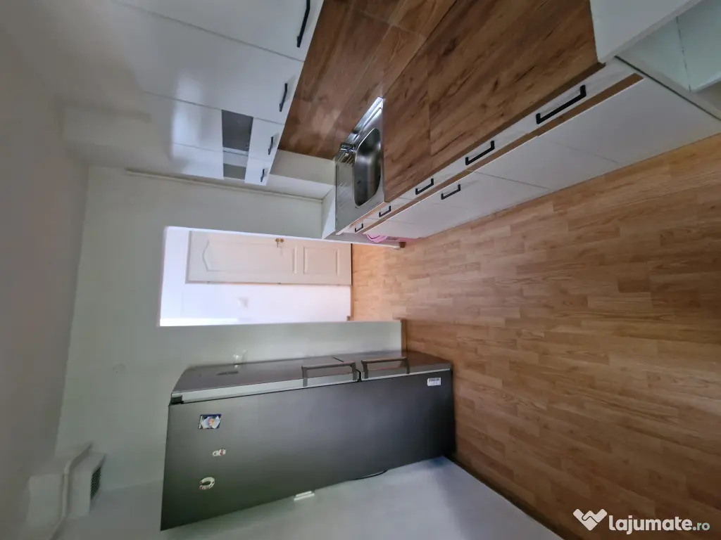 Apartament 2 Camere Complet Renovat  85.000 euro (ușor negociabil) 