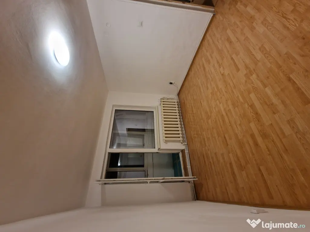 Apartament 2 Camere Complet Renovat  85.000 euro (ușor negociabil) 