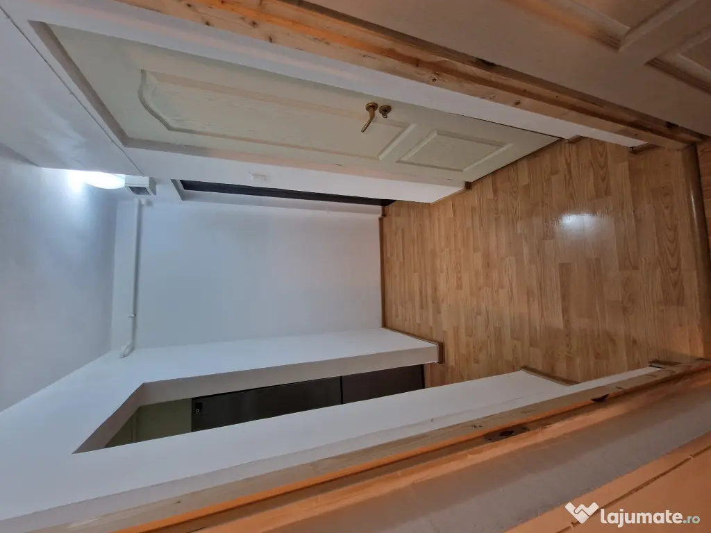 Apartament 2 Camere Complet Renovat  (ușor negociabil) 