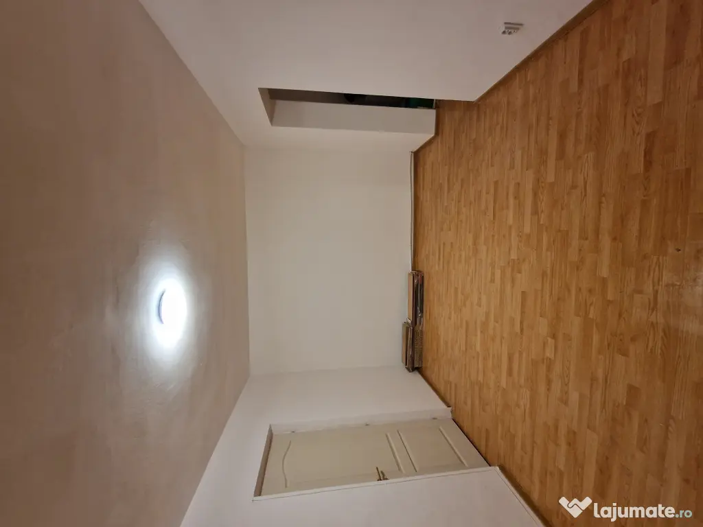 Apartament 2 Camere Complet Renovat   (ușor negociabil) 