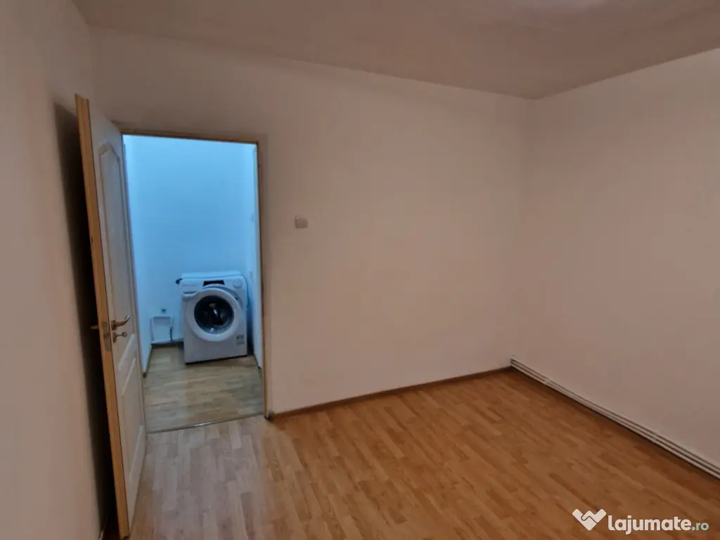 Apartament 2 Camere Complet Renovat  (ușor negociabil) 