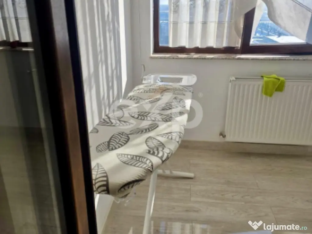 Apartament de închiriat – 4 camere, decomandat – Tracto 