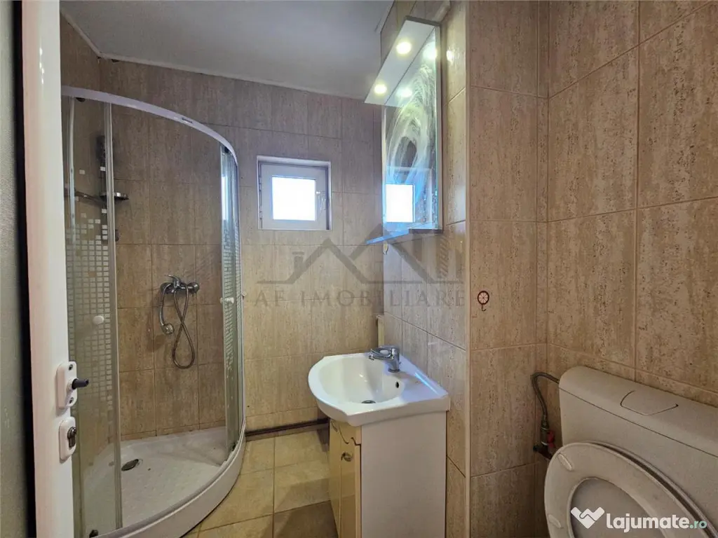 Apartament 3 camere Dacia 