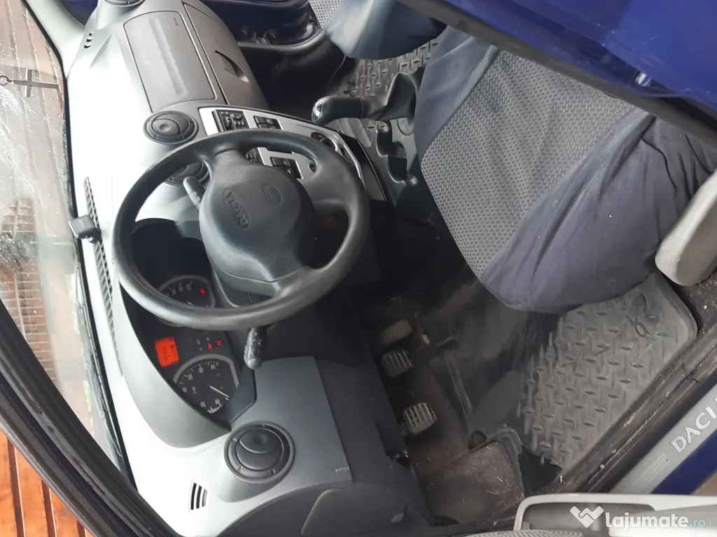 Vând Dacia Logan 1.4 MPI 