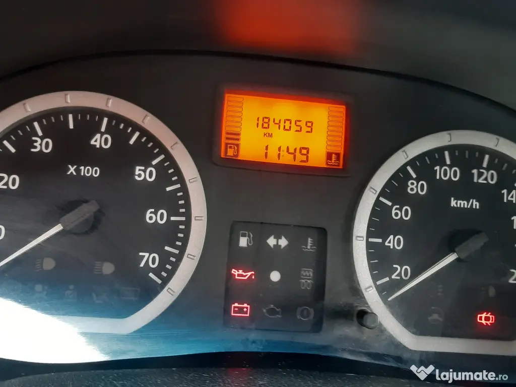 Vând Dacia Logan 1.4 MPI 