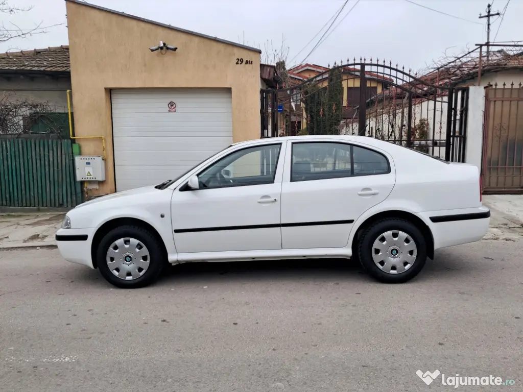SKODA OCTAVIA • 2010 • UNIC PROPRIETAR • 130.000 KM • Stare Impecabilă 