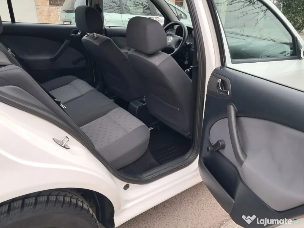 SKODA OCTAVIA • 2010 • UNIC PROPRIETAR • 130.000 KM • Stare Impecabilă 