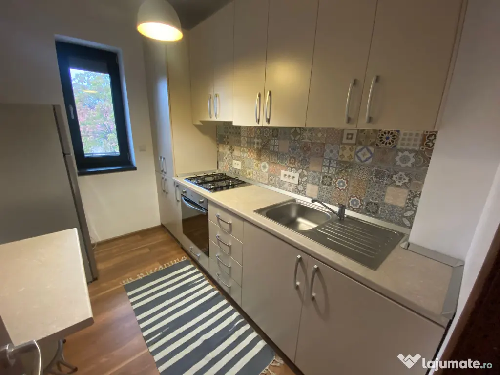 Particular ofer spre inchirie 2 camere Tineretului bloc 2019 