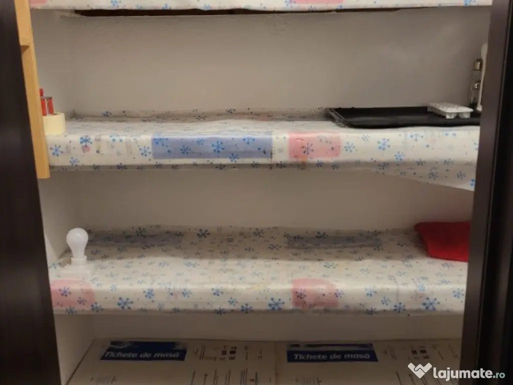 Inchiriez apartament 2 camere decomandat Sector 4 