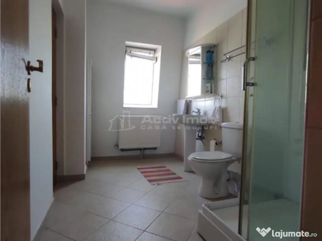 Vila 7 camere 230 mp - Clinceni / Str. Monumentul Eroilor 