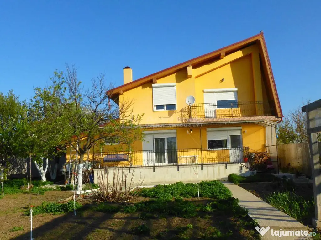 Vila 7 camere 230 mp - Clinceni / Str. Monumentul Eroilor 