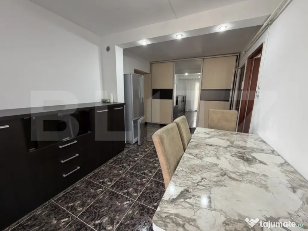 Apartament cu 3 camere in suprafață de 72 mp 