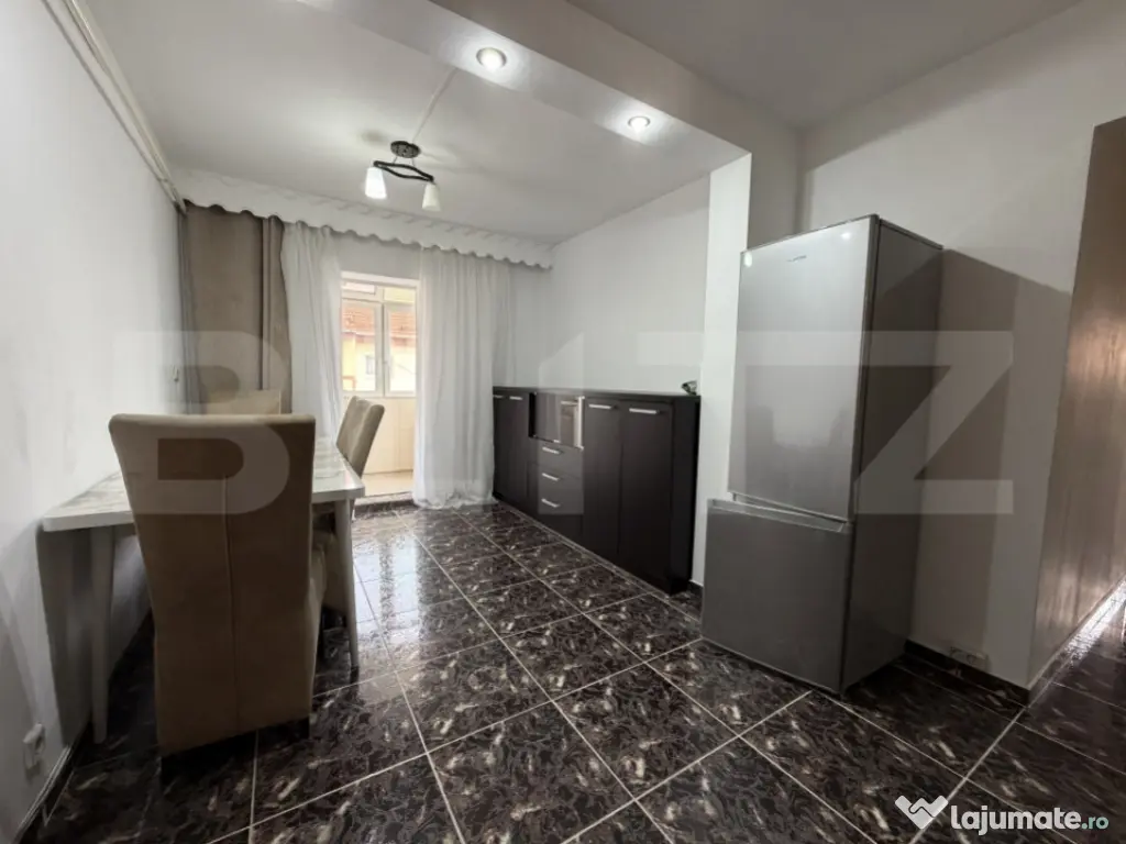 Apartament cu 3 camere in suprafață de 72 mp 