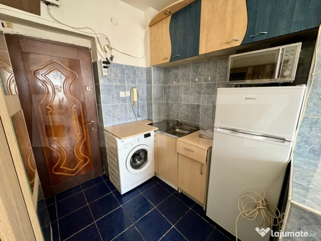 Garsonieră mobilată și utilată, etaj 3 - zona Splaiul Cr 