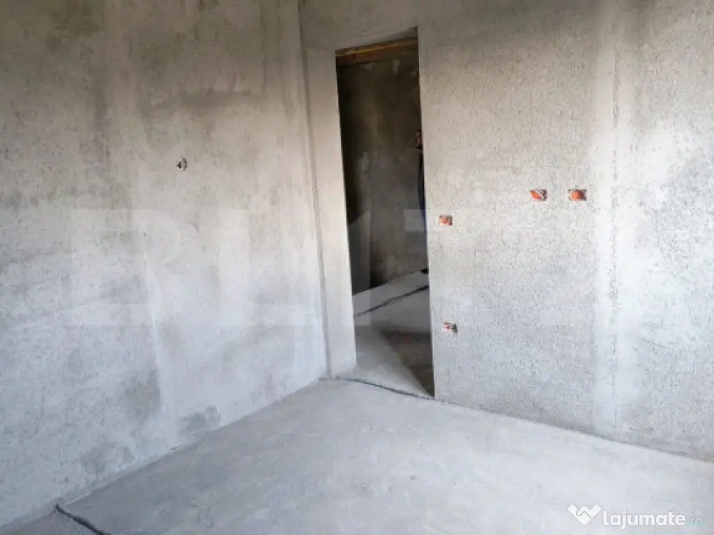 Casa spatioasa de vinzare,ideala pentru confort si liniste 