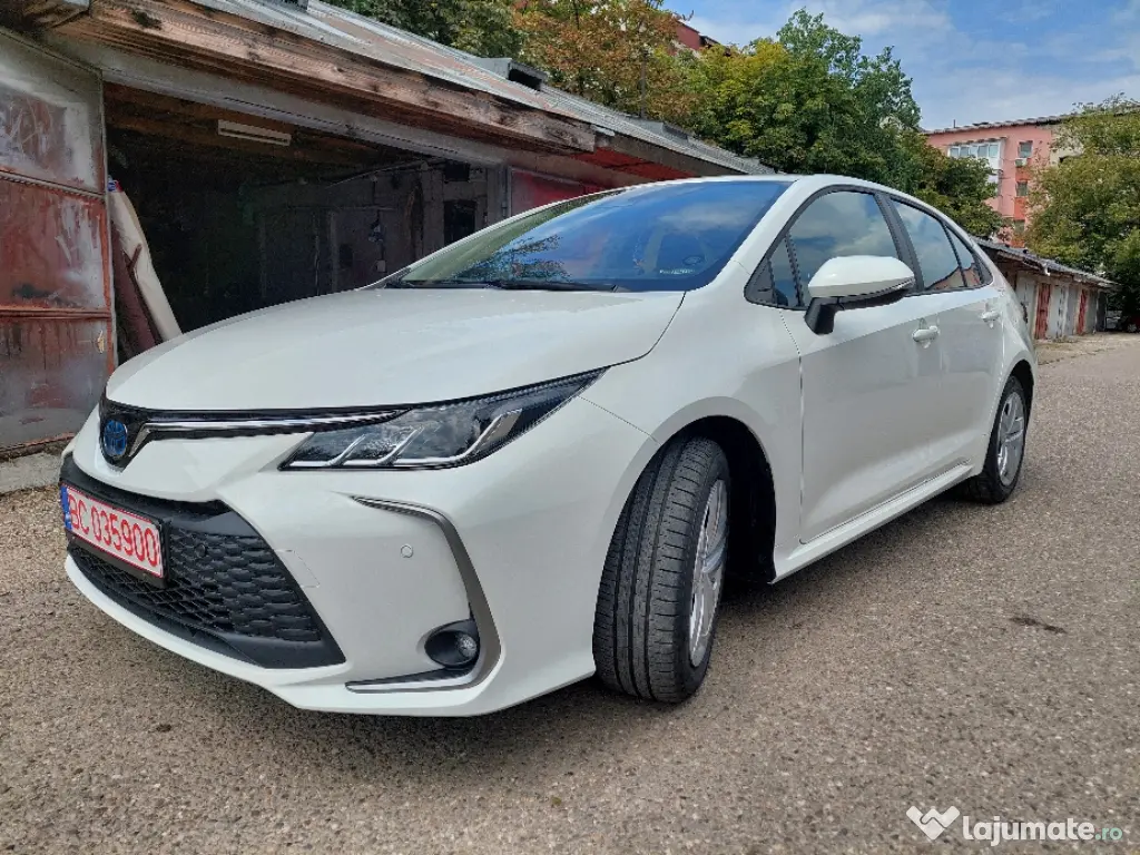 vând toyota corolla GPL 