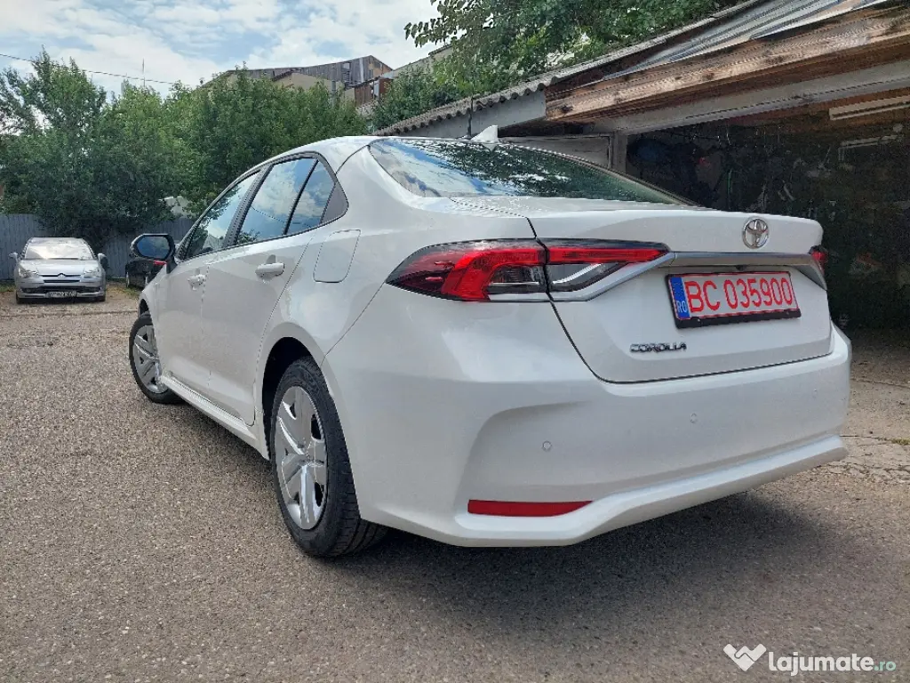 vând toyota corolla GPL 