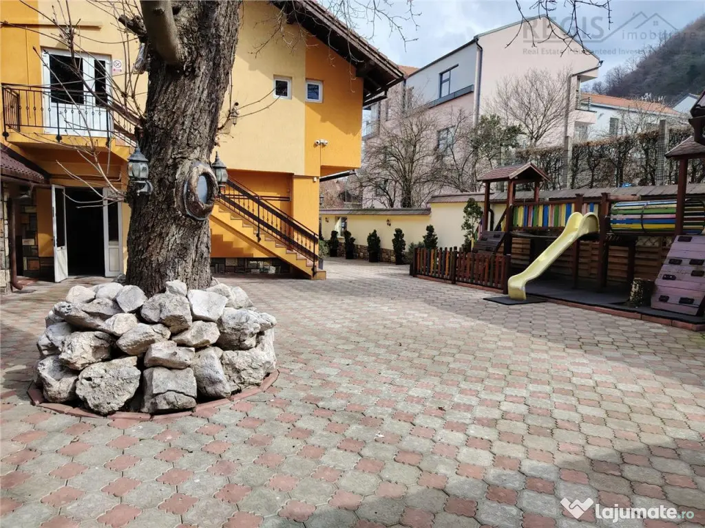 Super! Restaurant- Cladire Afacere 