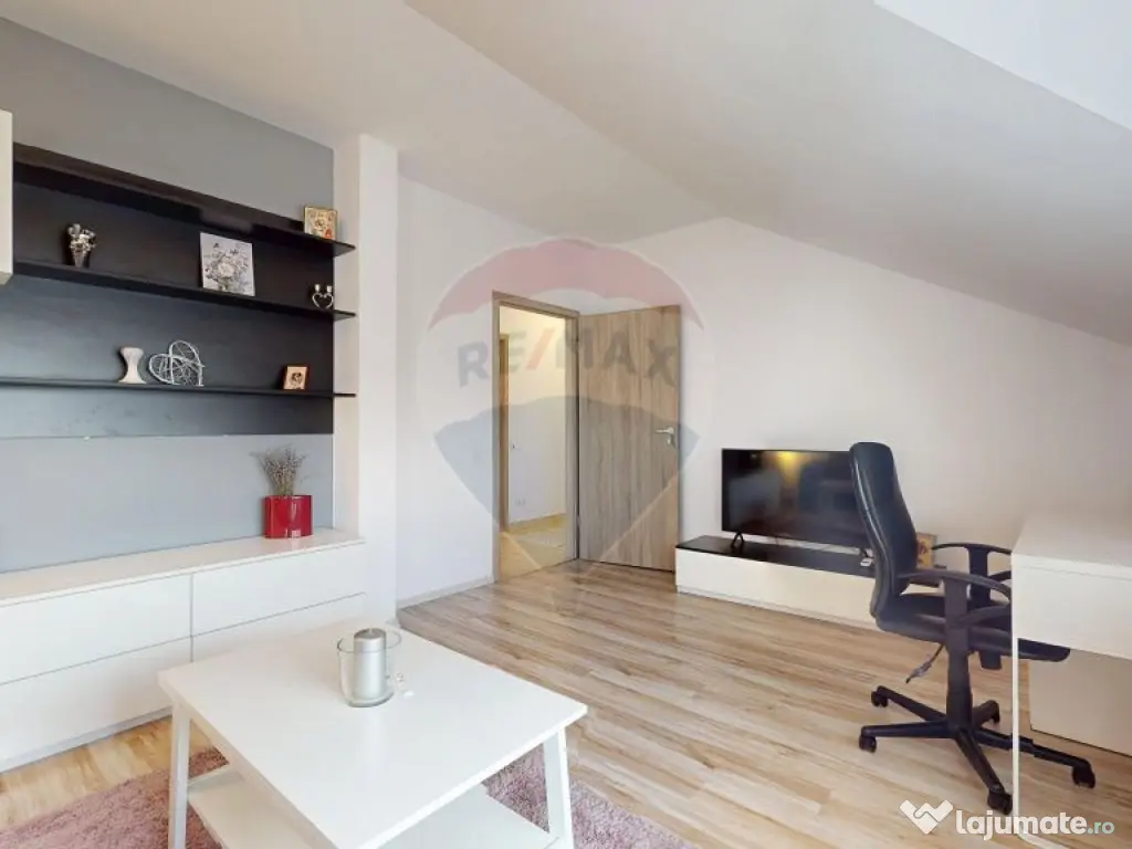 Apartament cu 2 camere de închiriat în zona Tractorul 