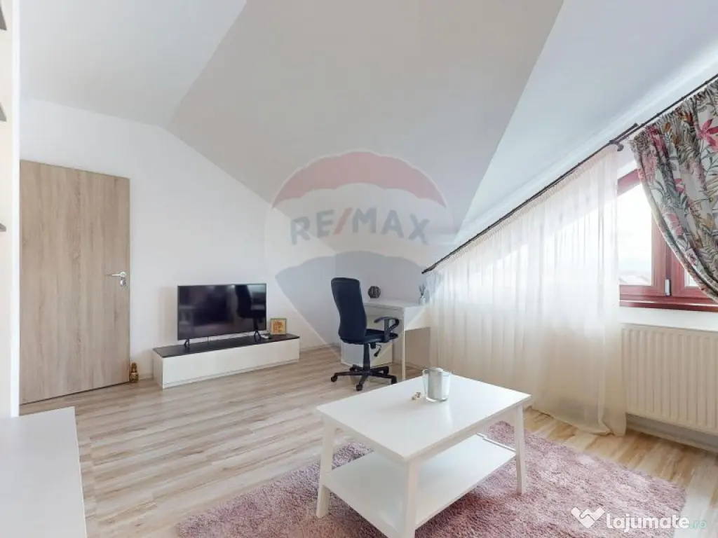 Apartament cu 2 camere de închiriat în zona Tractorul 