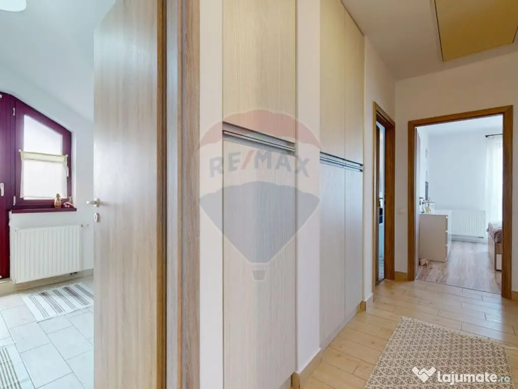 Apartament cu 2 camere de închiriat în zona Tractorul 