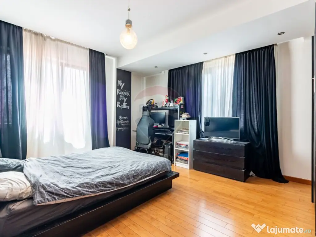 Vanzare Vilă cu 7 camere Corbeanca 