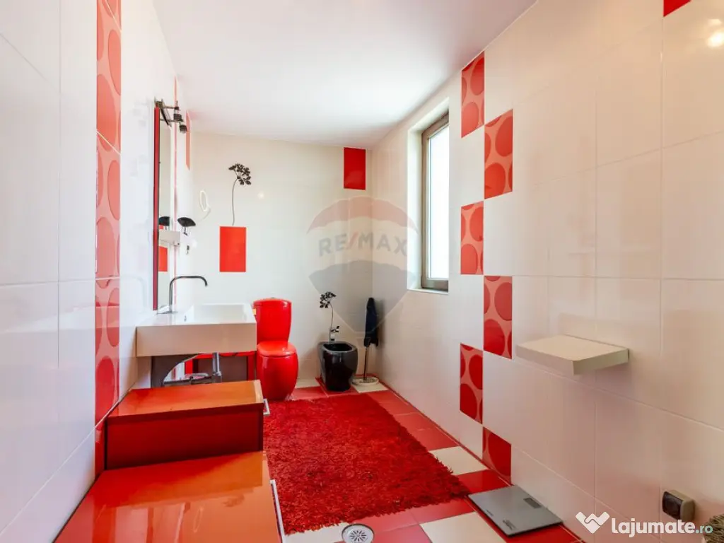 Vanzare Vilă cu 7 camere Corbeanca 