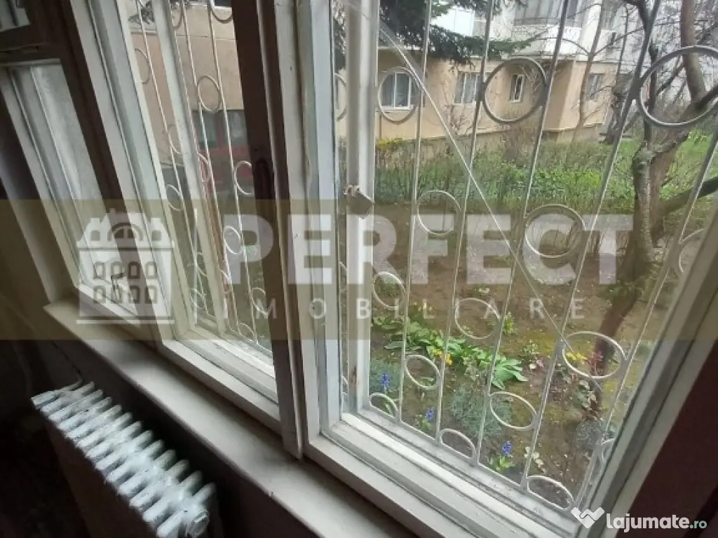 Ap.3 camere PARTER 9 Mai DECOMANDAT pret 79800 euro 