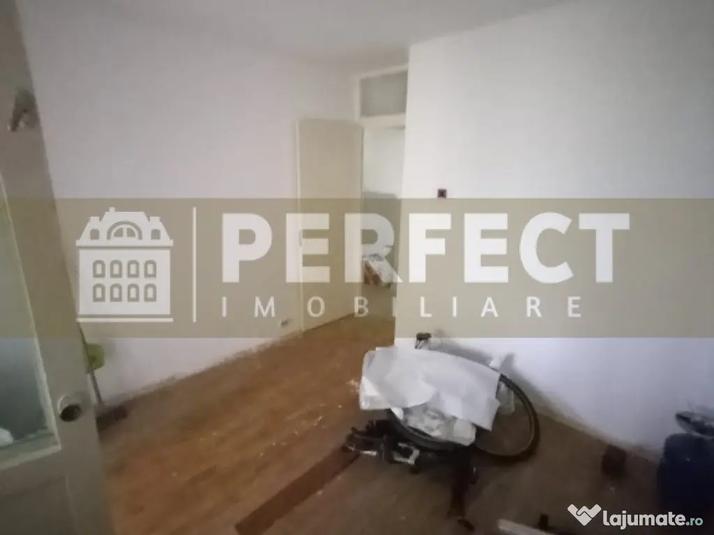 Ap.3 camere PARTER 9 Mai DECOMANDAT pret 79800 euro 