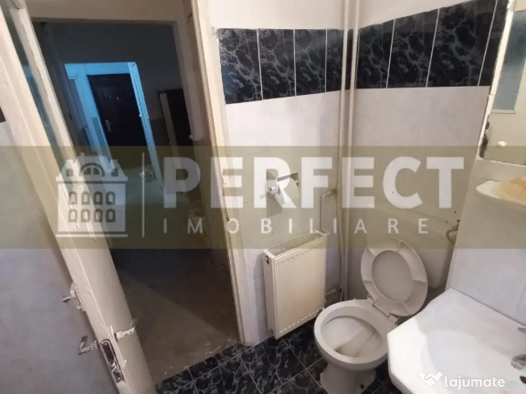 Ap.3 camere PARTER 9 Mai DECOMANDAT pret 79800 euro 